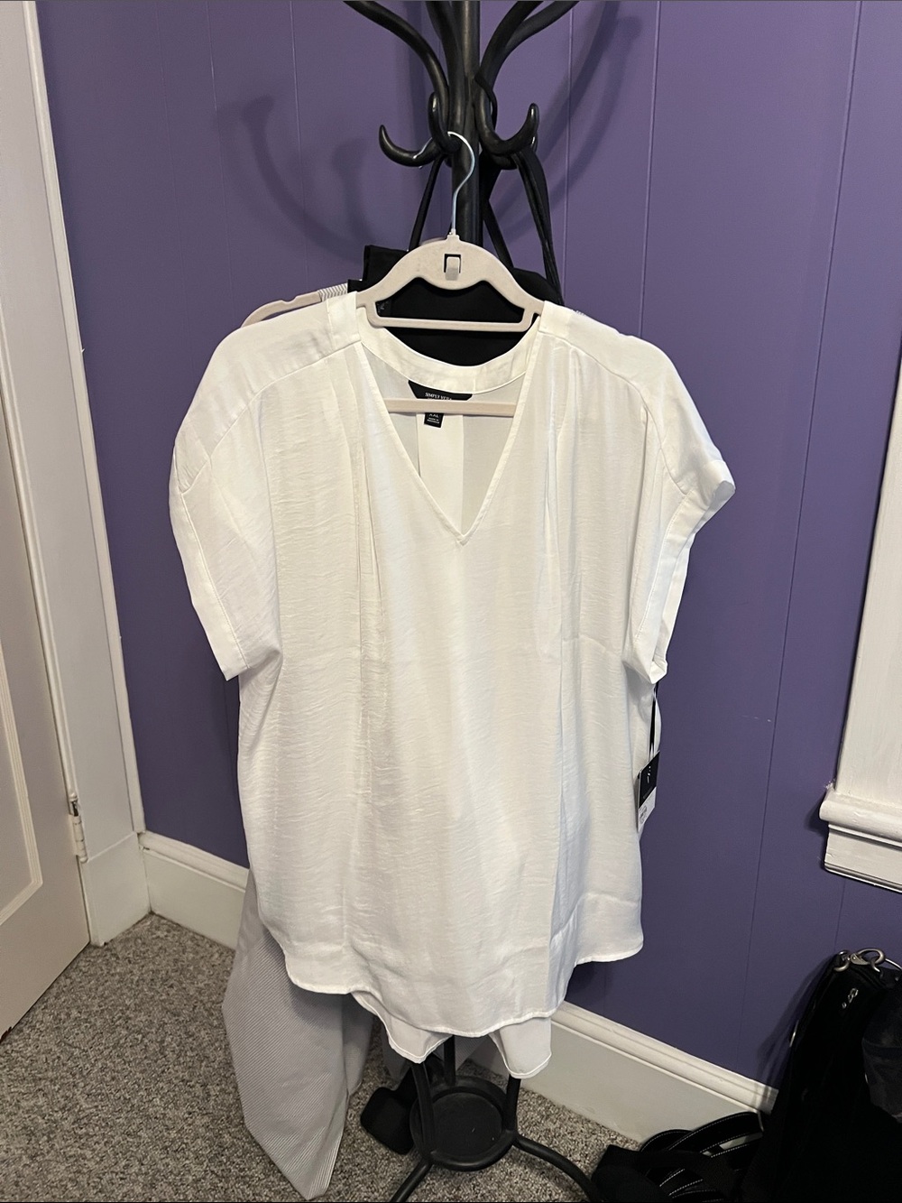 Simply Vera Vera Wang White V-Neck Short Sleeve Blouse